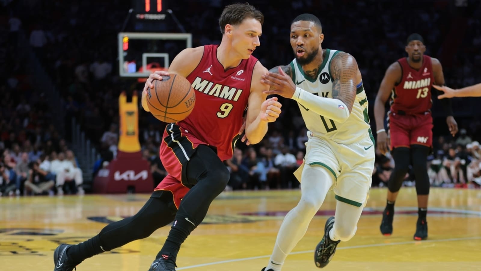 Damian Lillard (37) leads Giannis-less Bucks past Heat
