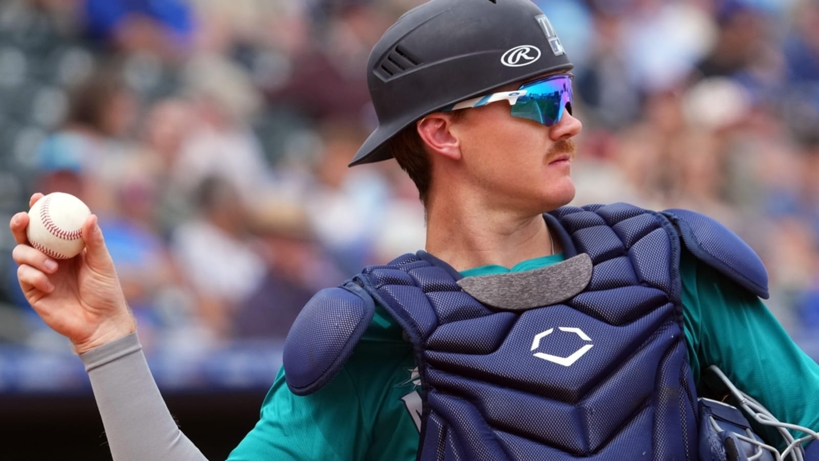 Mariners acquire C Blake Hunt from Orioles