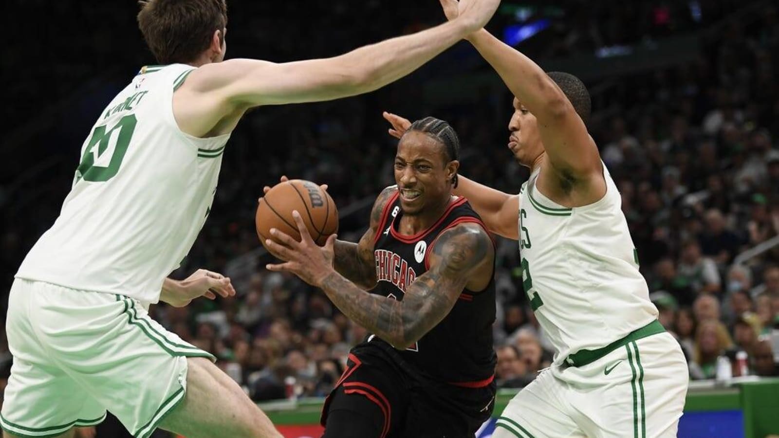 DeMar DeRozan, Bulls brace for home-and-home set vs. Raptors