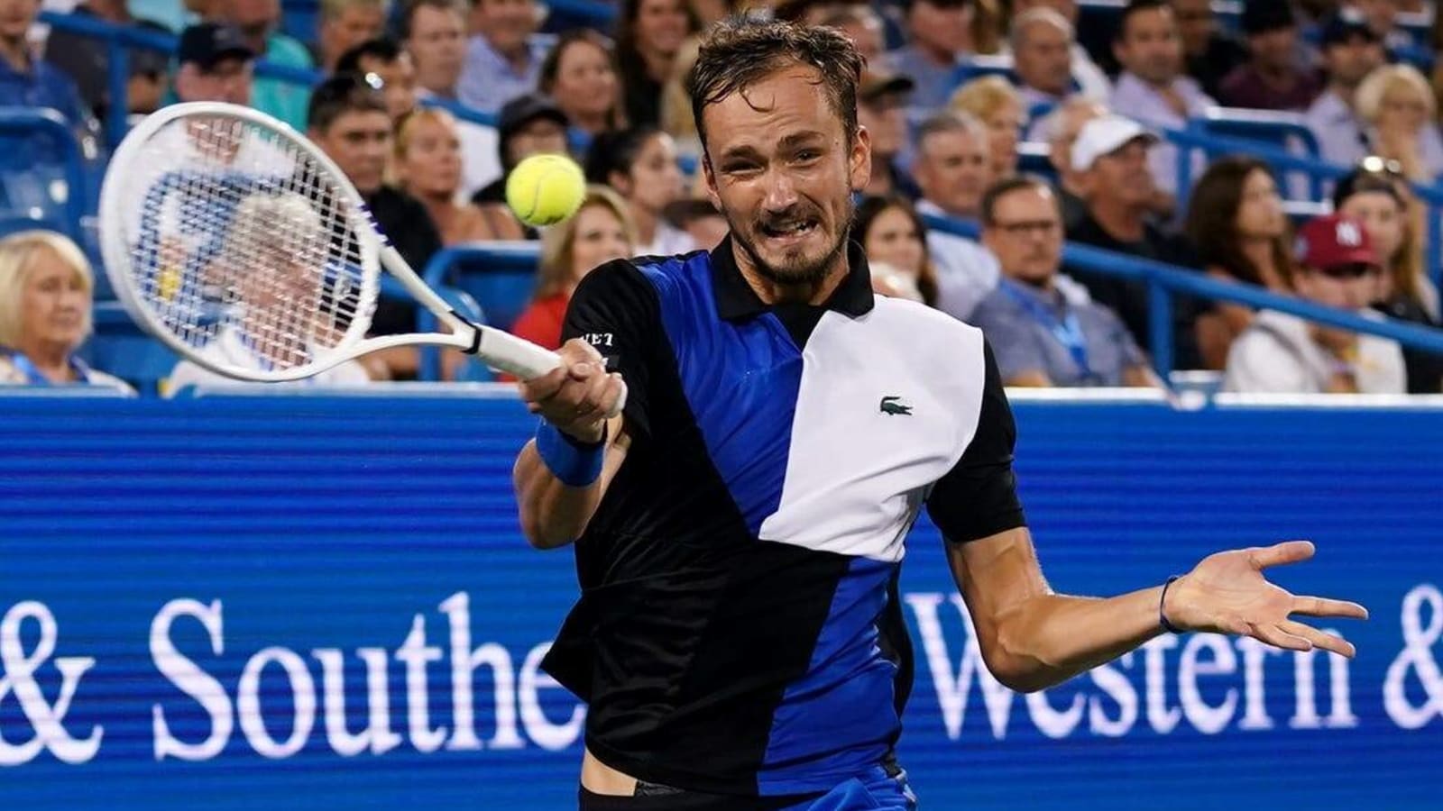 Tennis roundup: Daniil Medvedev breezes to victory