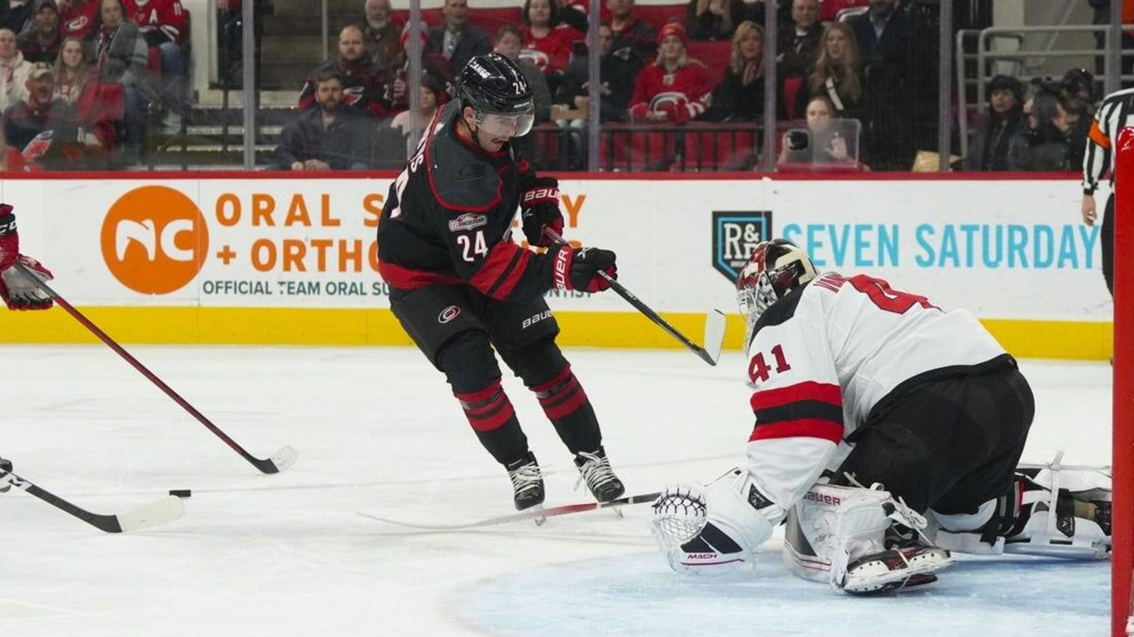 Dawson Mercer&#39;s 3-point night leads Devils past Hurricanes