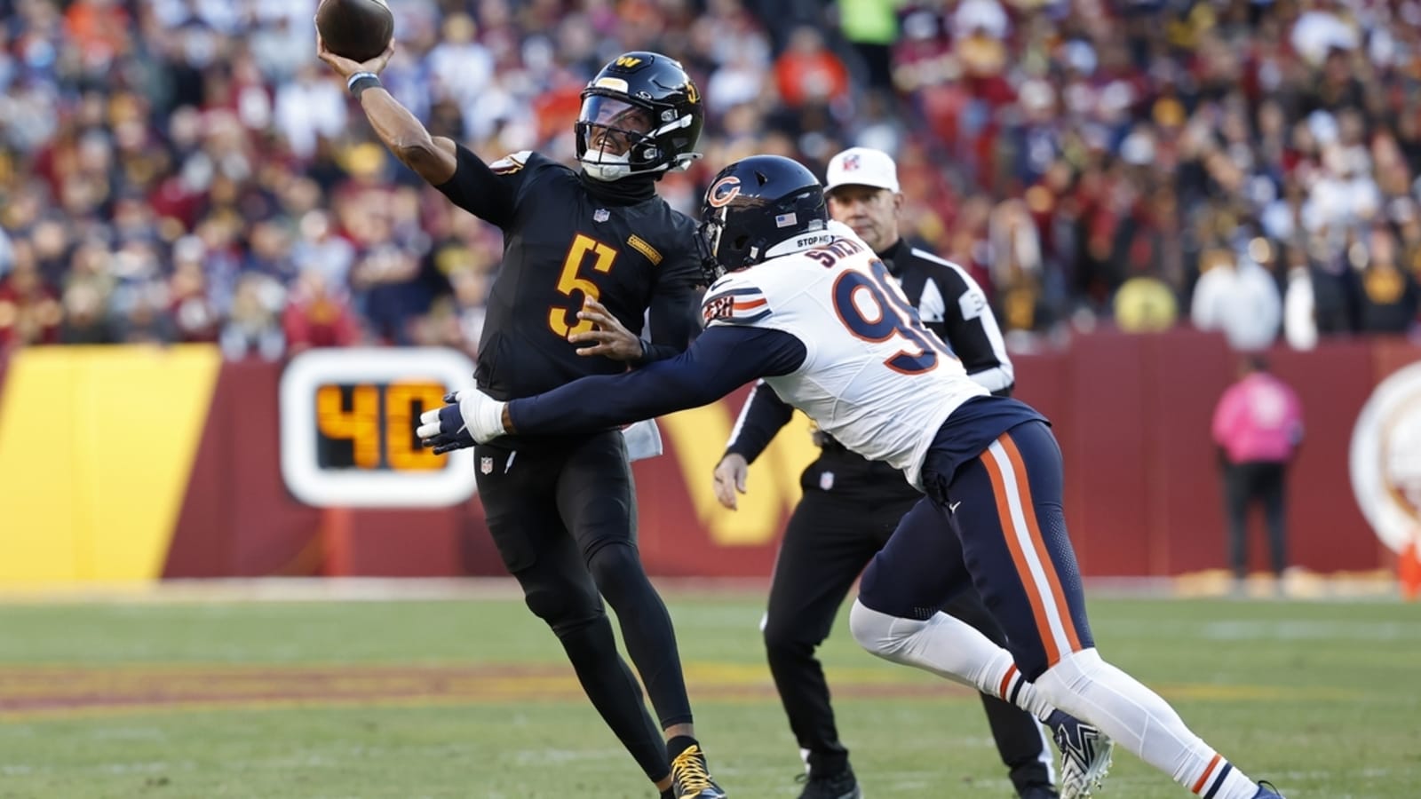 Giants look to slow Jayden Daniels-led Commanders