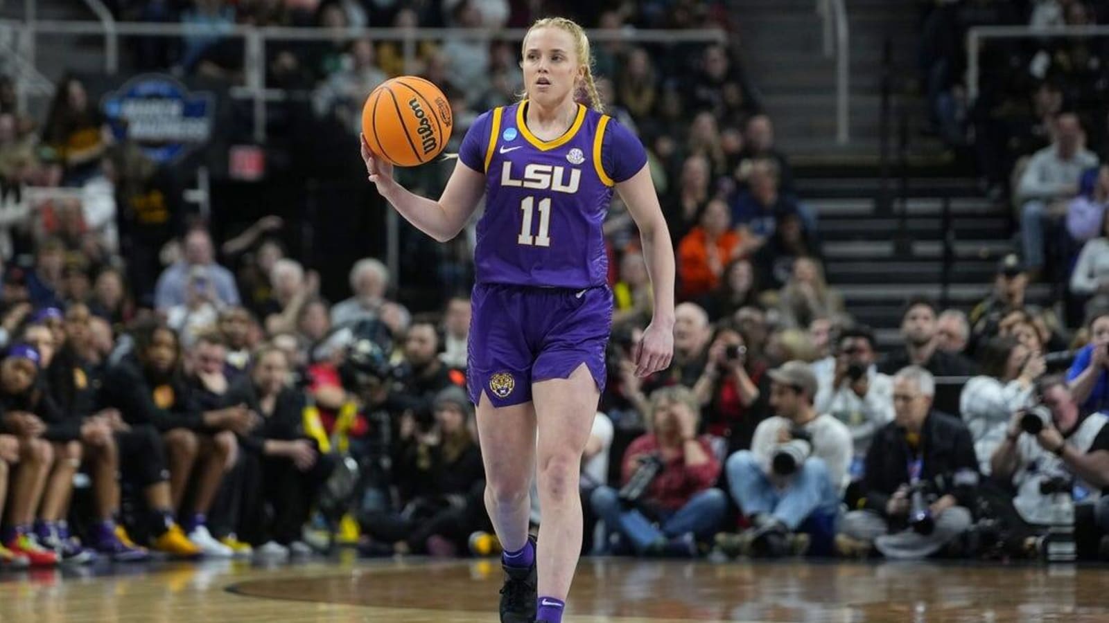 Reports: Ex-LSU, Louisville G Hailey Van Lith transfers to TCU