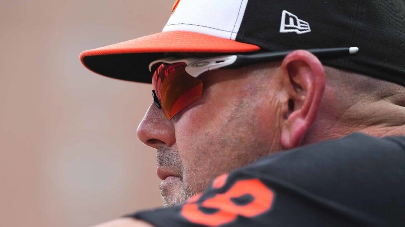 Phillies, Orioles limp into weekend showdown