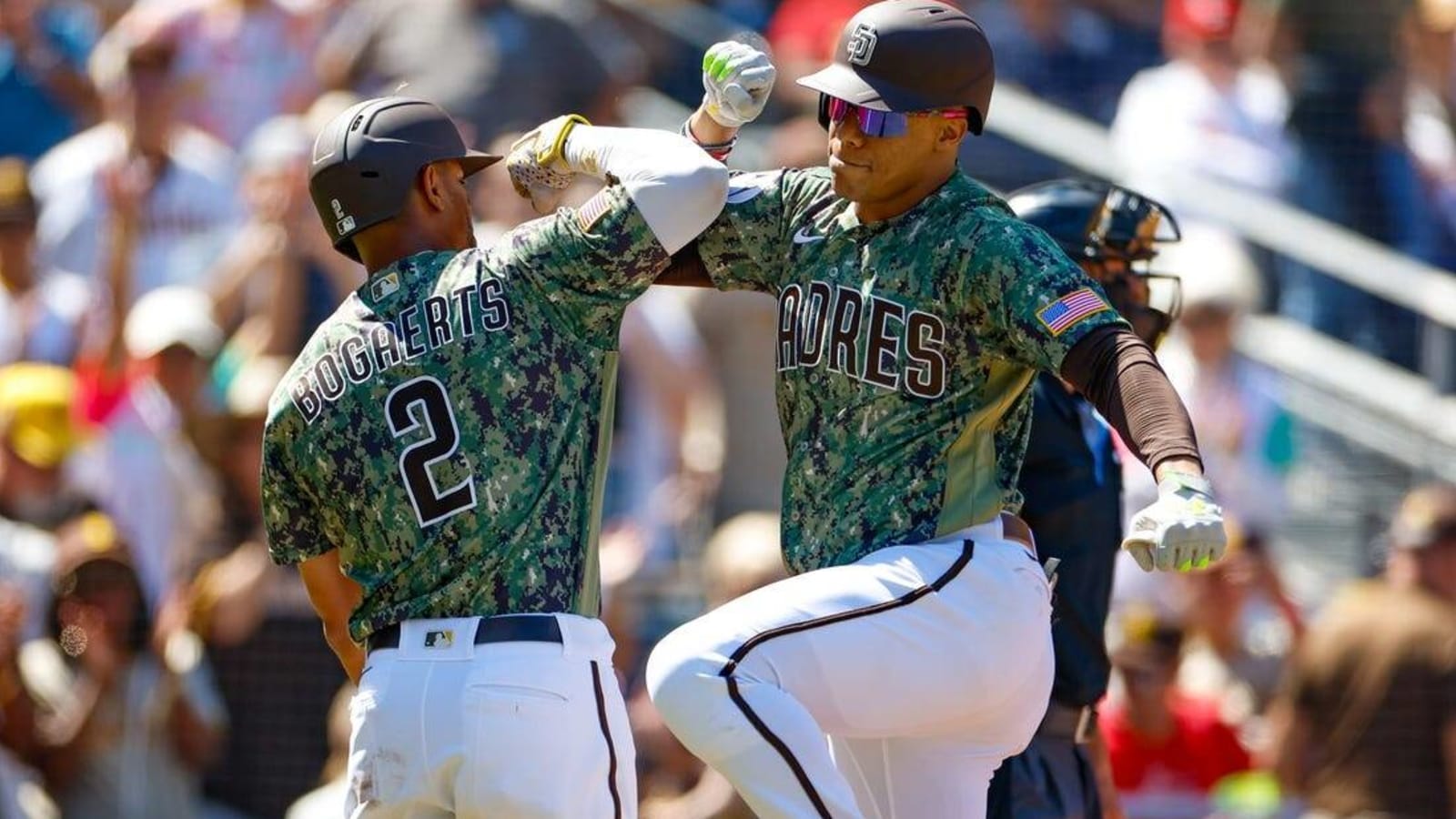 Juan Soto, Padres demolish Cardinals to win series