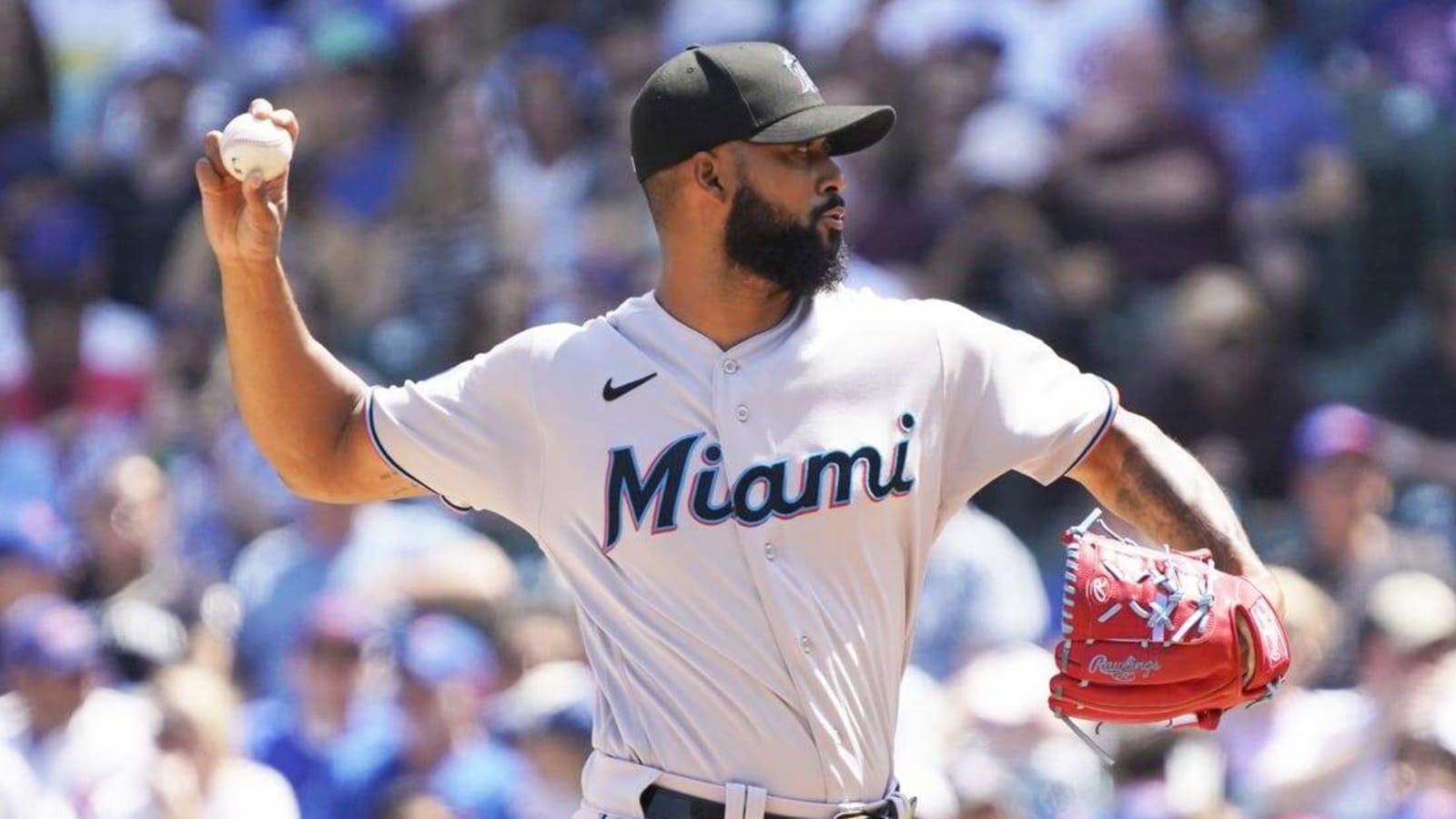 Balk scores game-winning run as Marlins beat Cubs in 14