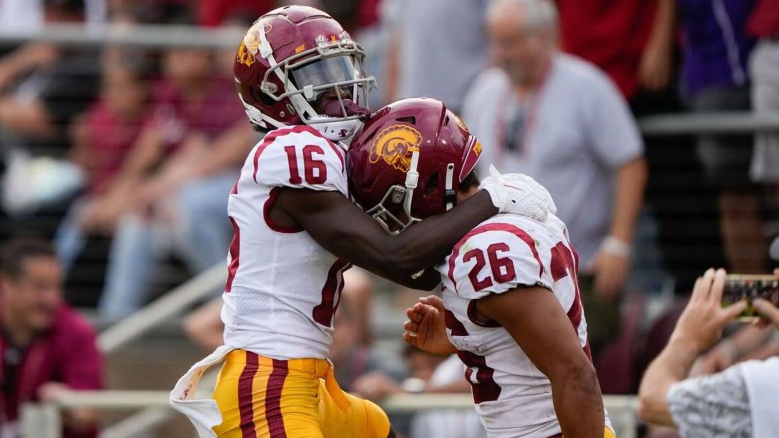 Strong first half propels No. 10 USC to win over Stanford