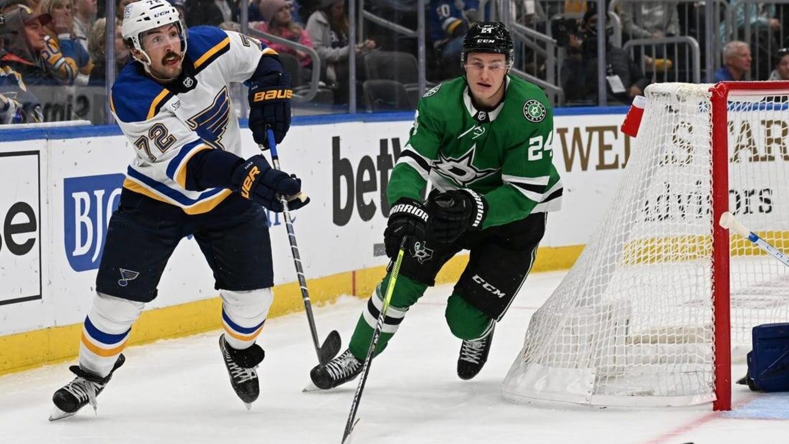 Stars&#39; balanced attack leads to win over struggling Blues