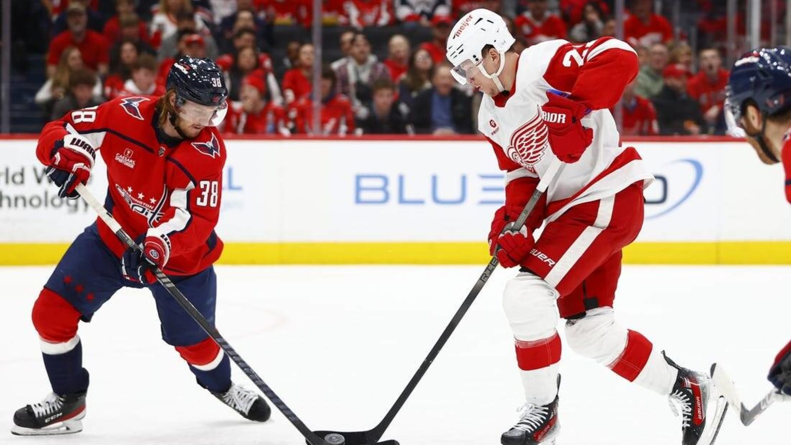 Dylan Strome sends Capitals past Wings in OT