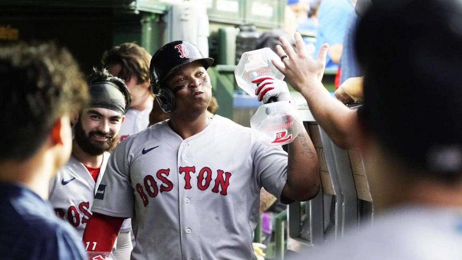 Red Sox hit season-high 6 HRs against Cubs for 6th straight win