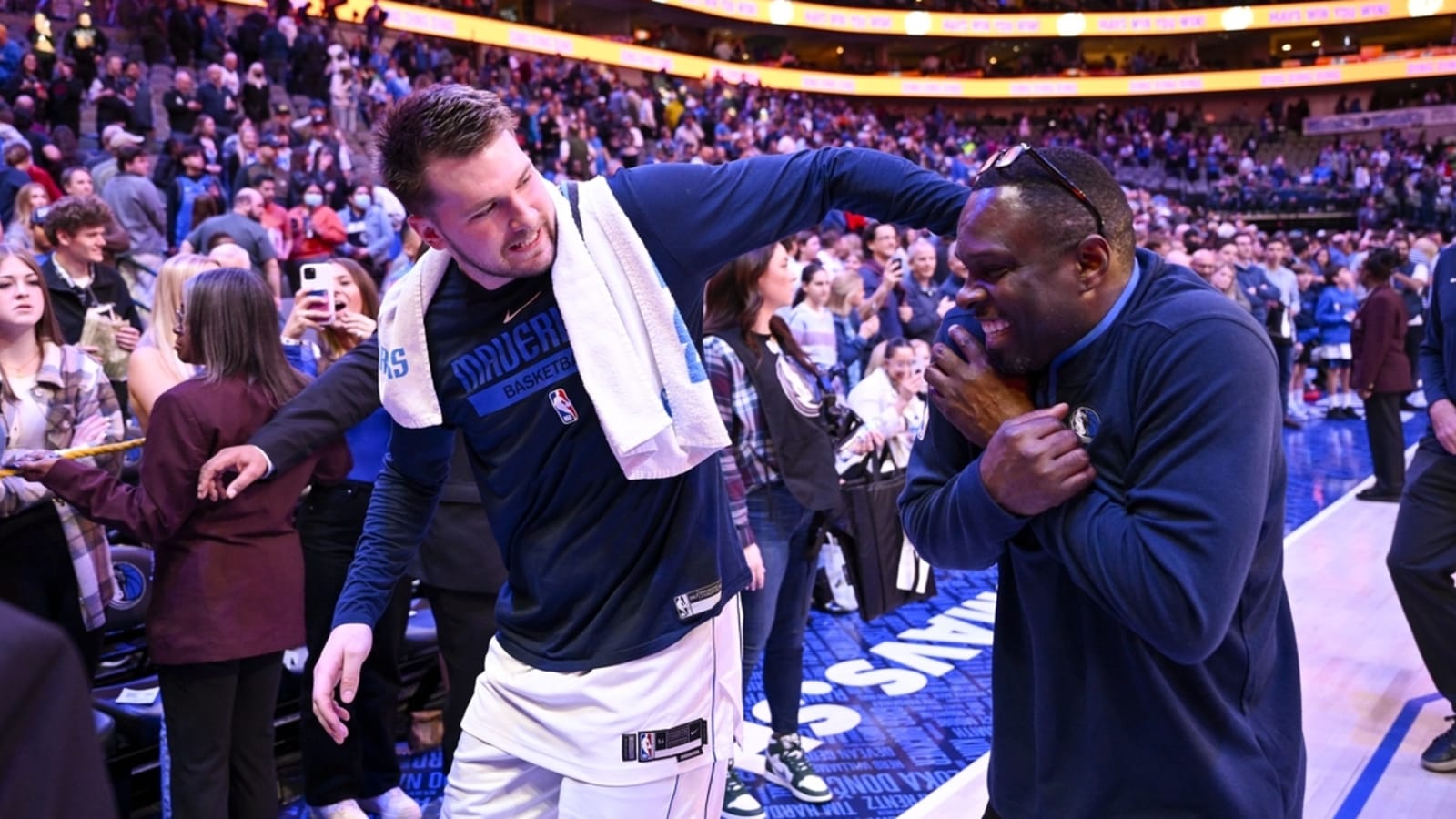 Mavs assistant coach arrested on assault charge