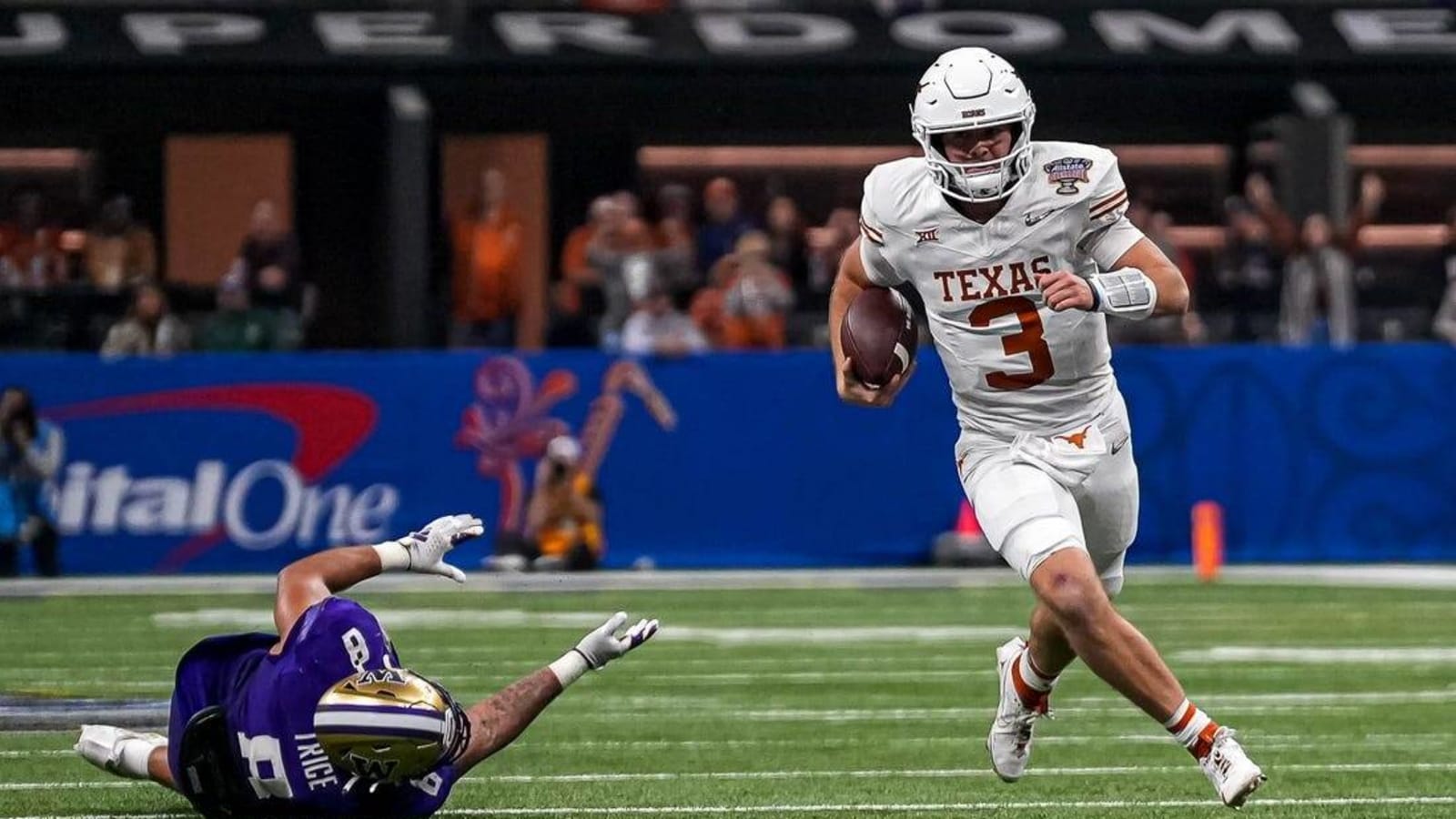 Texas QB Quinn Ewers returning in 2024