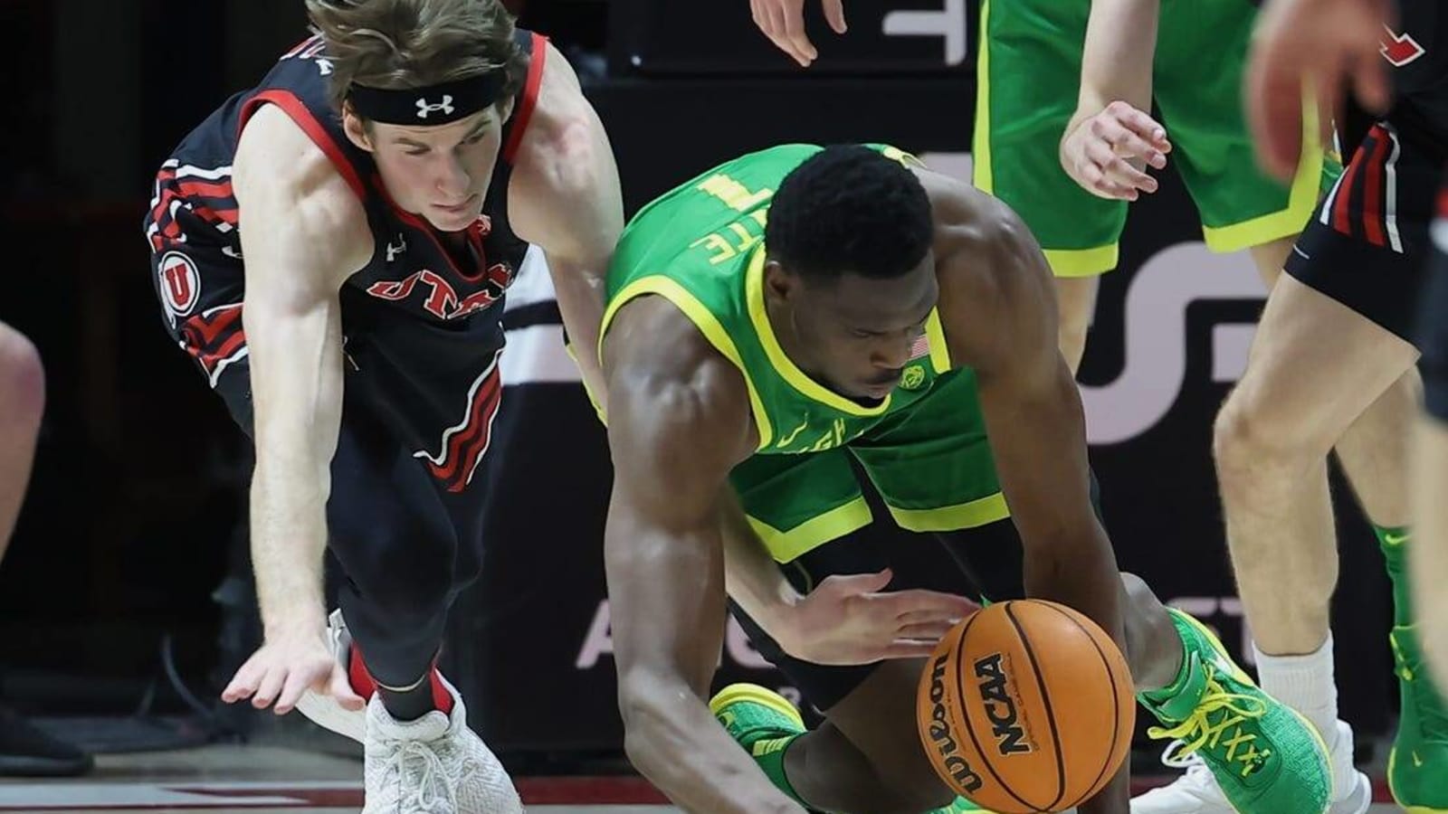 Oregon eyes 11th straight win against Pac-12 foe Utah