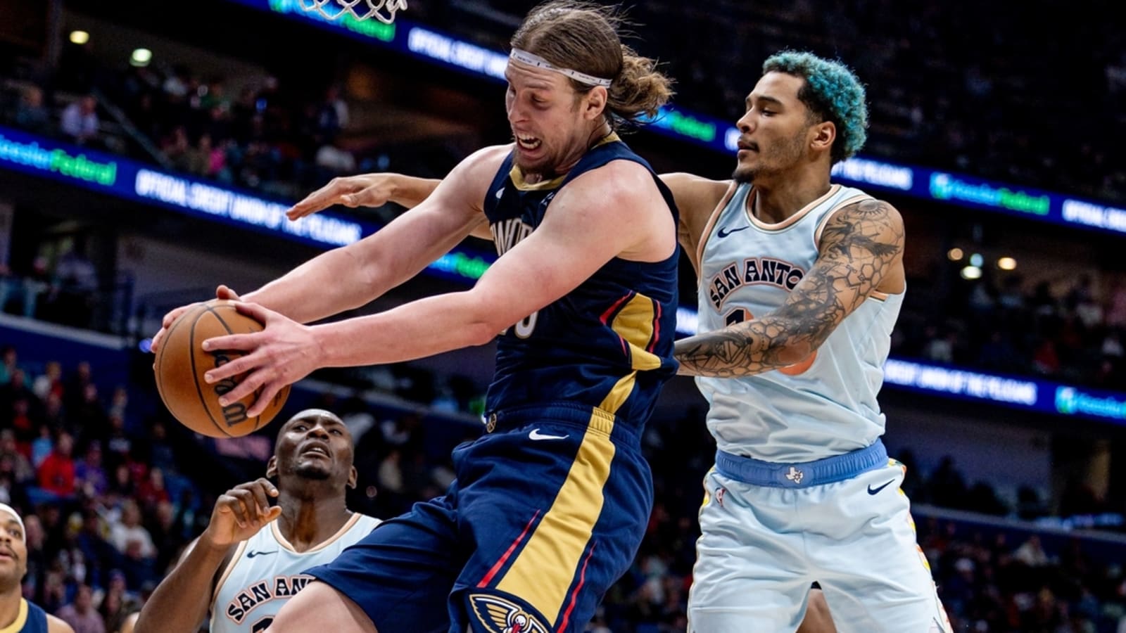 Pelicans poised for another rare rebounding feast vs. Spurs