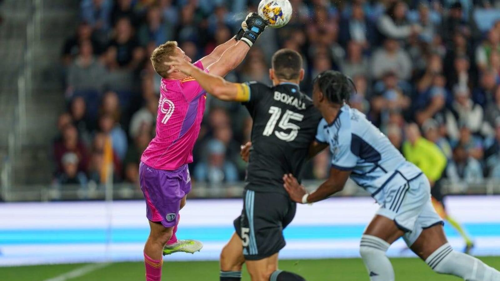 Sporting KC scores much-needed win vs. Minnesota United