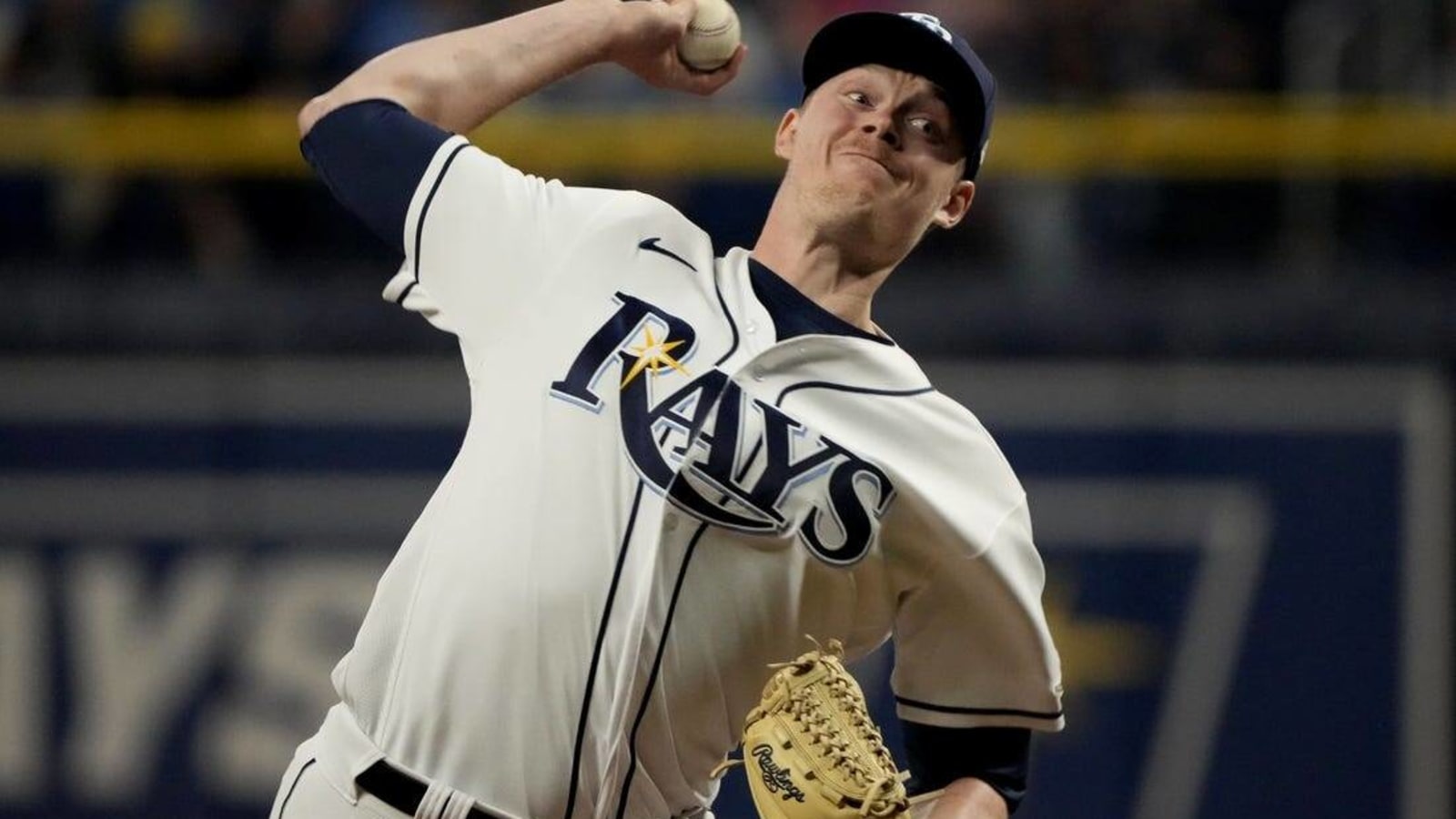 Rays sign RHP Pete Fairbanks to 3-year extension