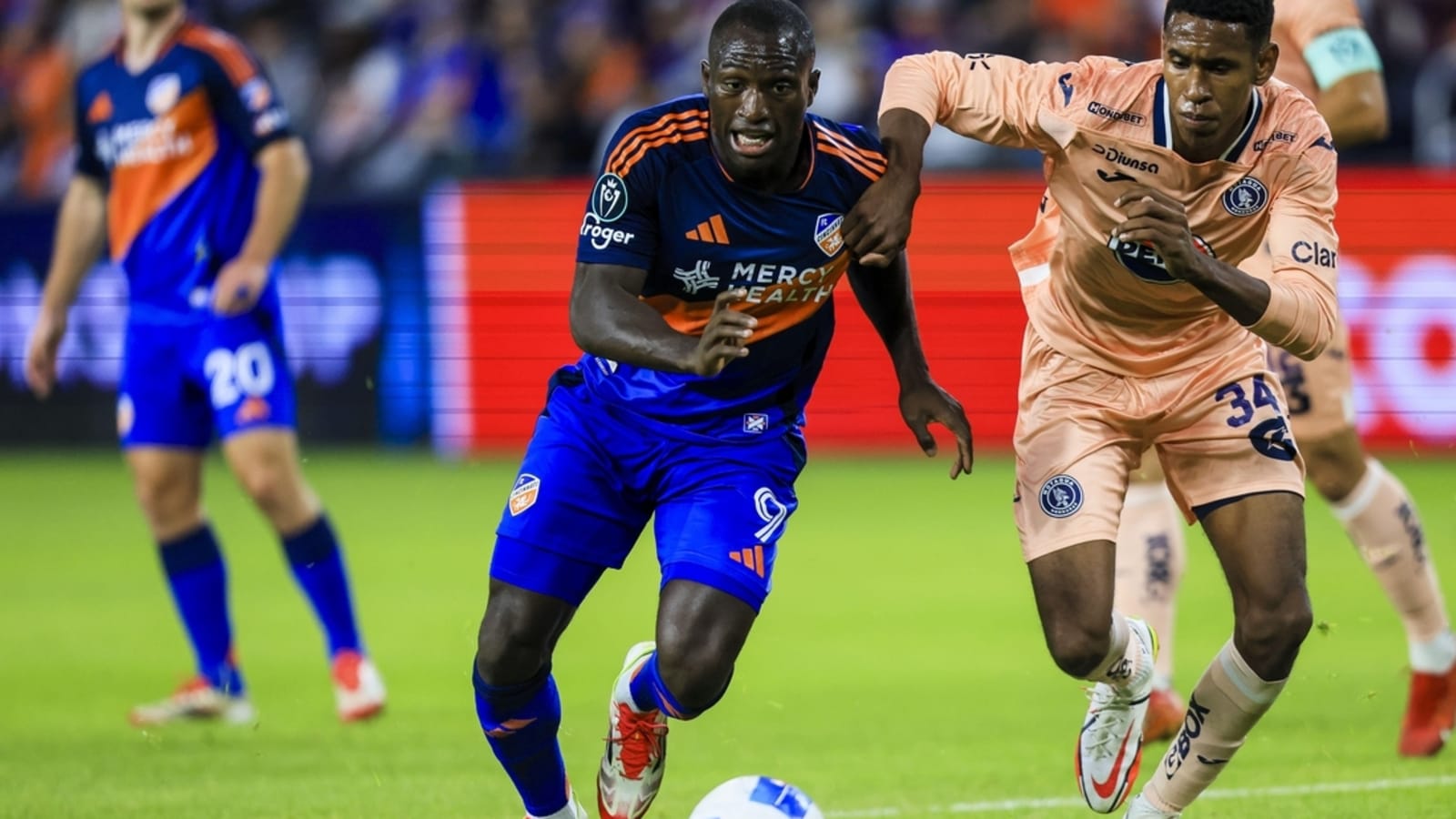 FC Cincinnati&#39;s Kevin Denkey brings hot foot to Philadelphia