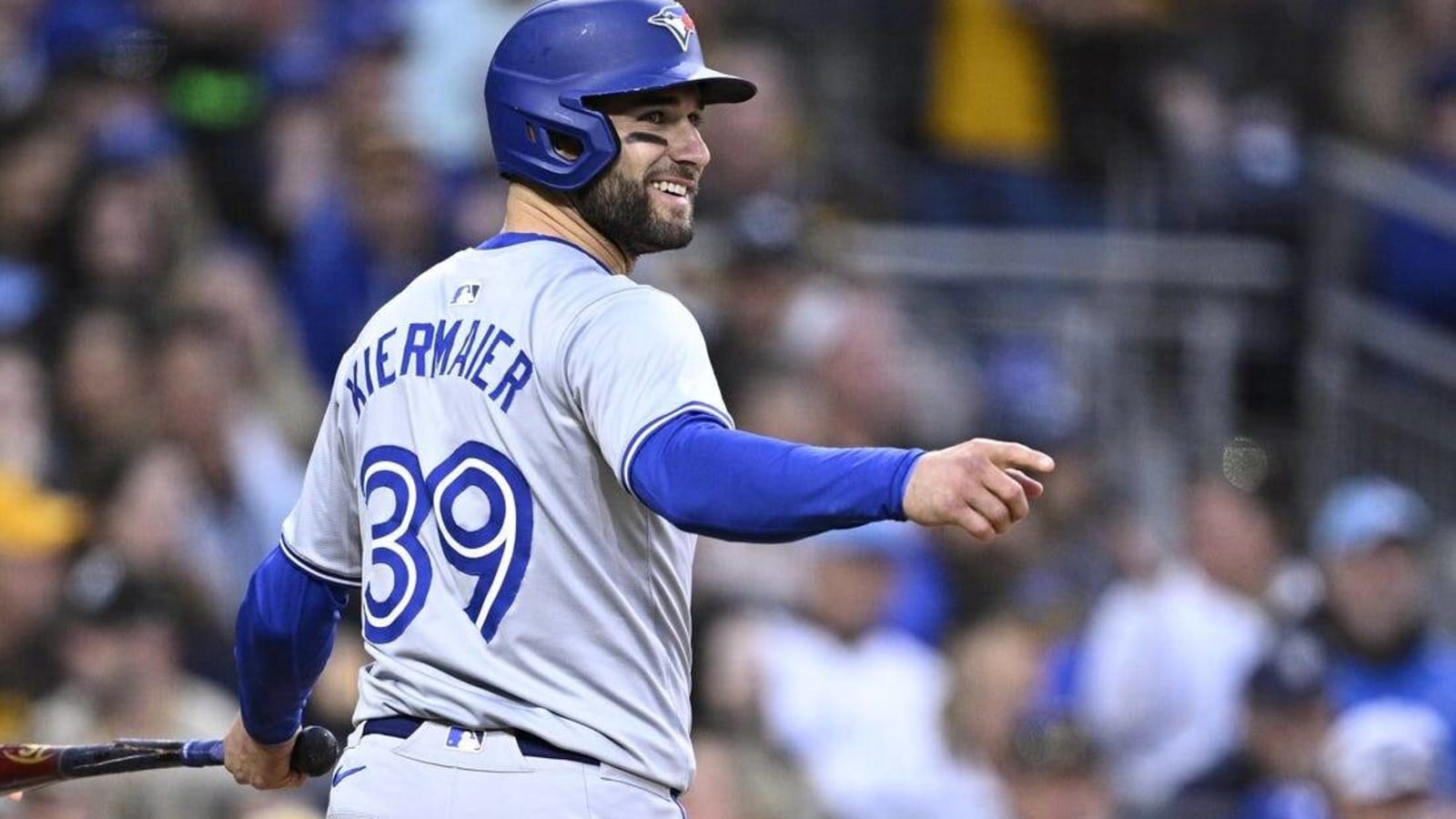 Blue Jays put OF Kevin Kiermaier (hip) on IL