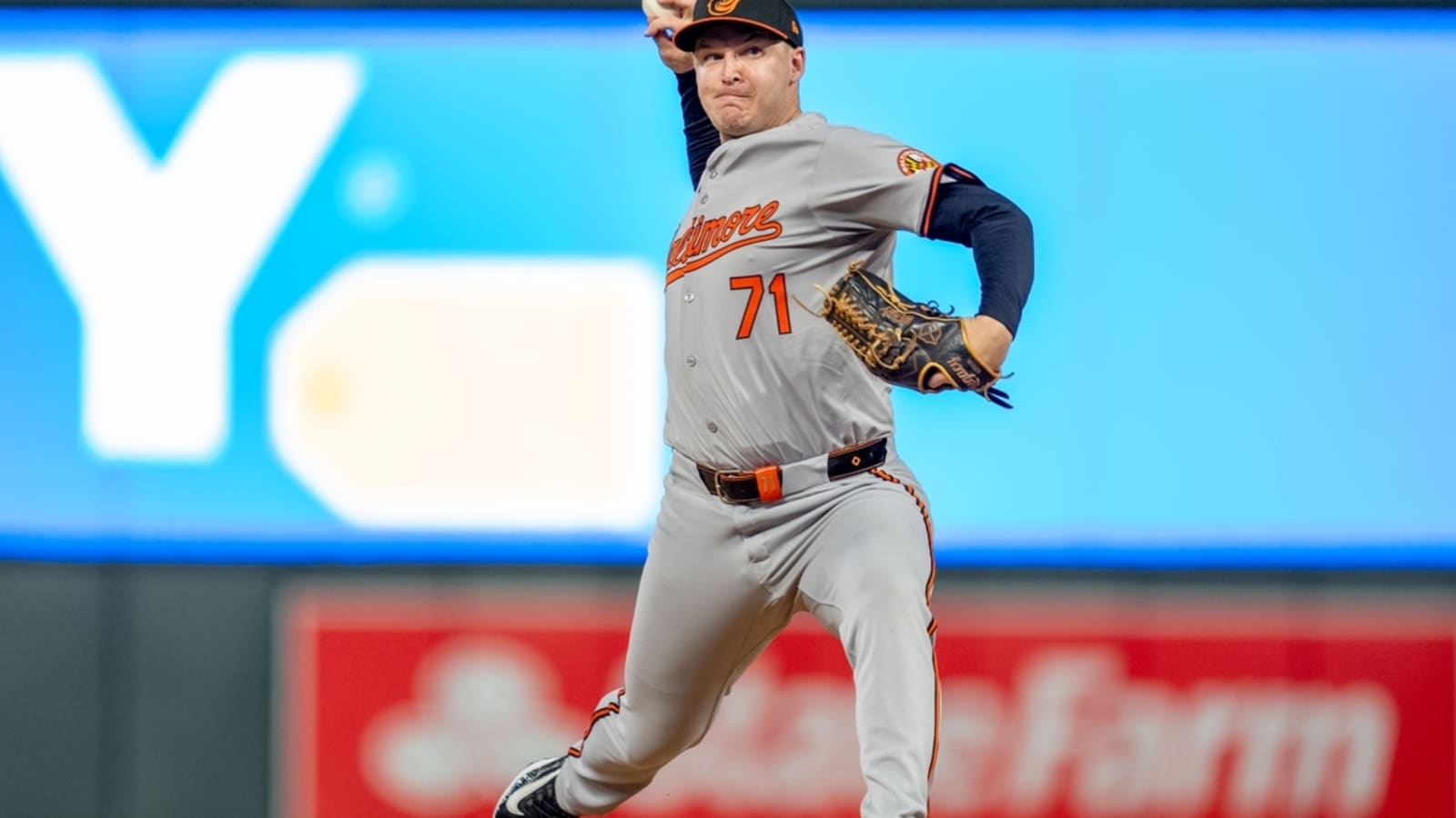 Rangers add right-handed reliever Jacob Webb to roster