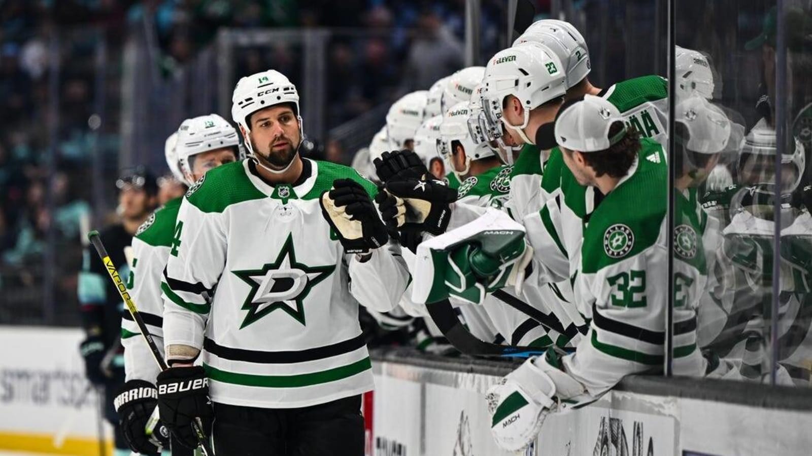 Jamie Benn&#39;s three points propel Stars past Kraken