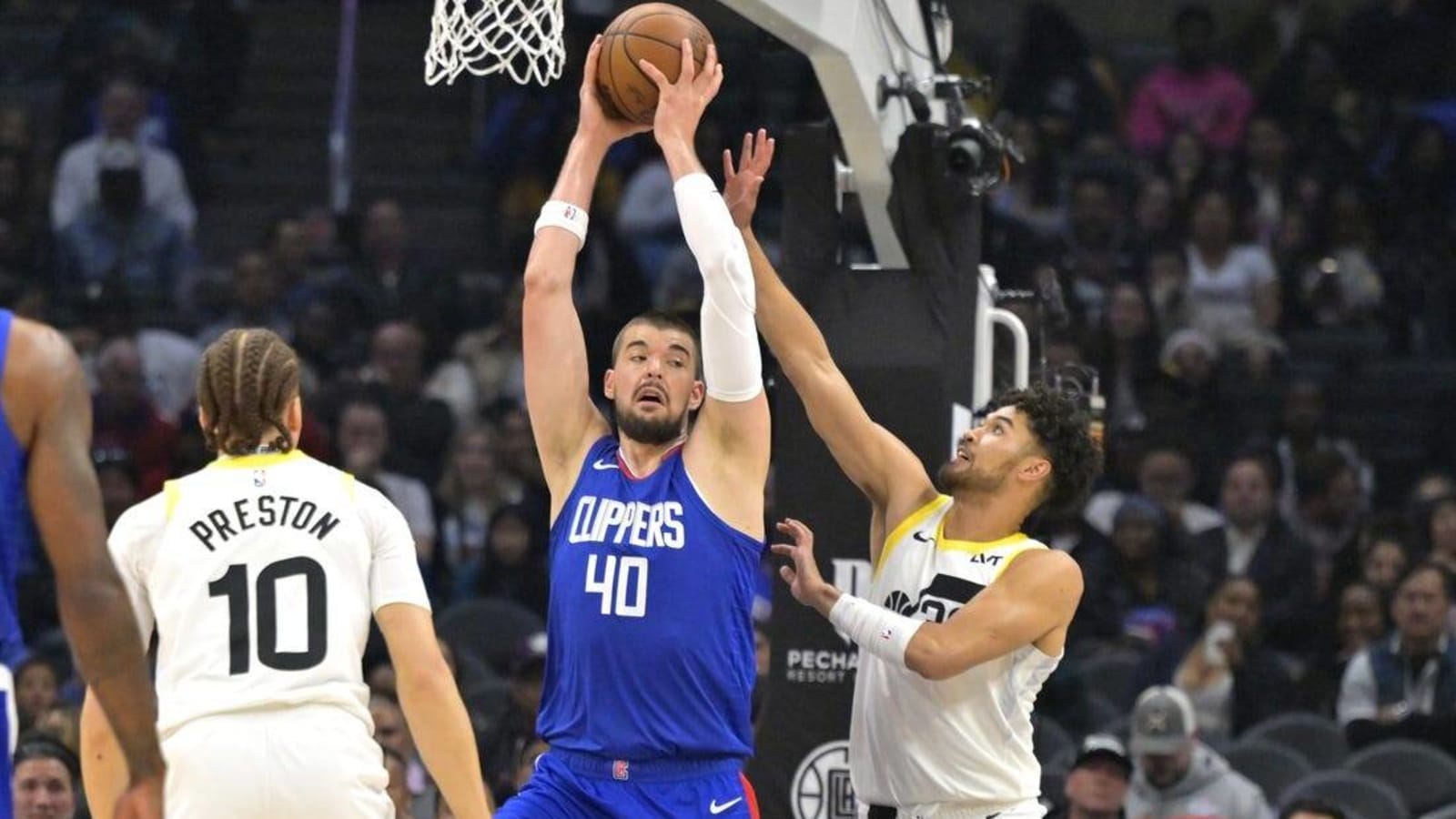 James Harden&#39;s triple-double leads Clippers to rout of Jazz