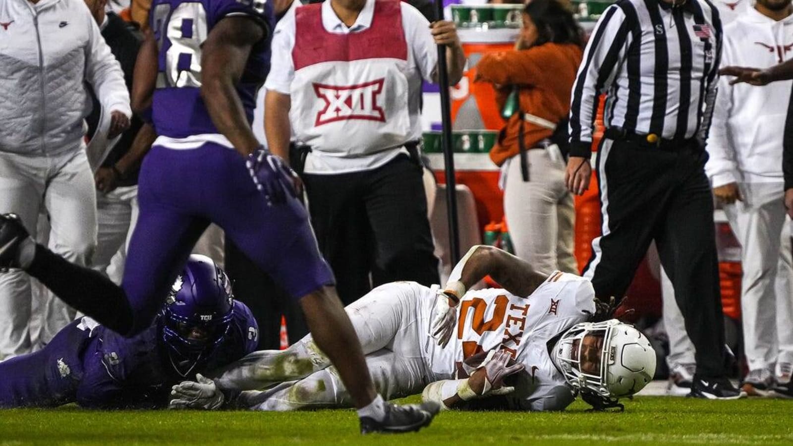 Texas star RB Jonathon Brooks (knee) done for season