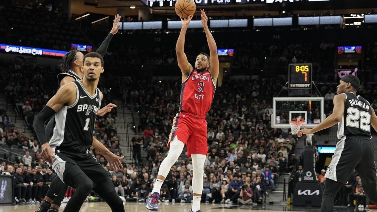 Zion Williamson&#39;s late hoops push Pelicans past Spurs