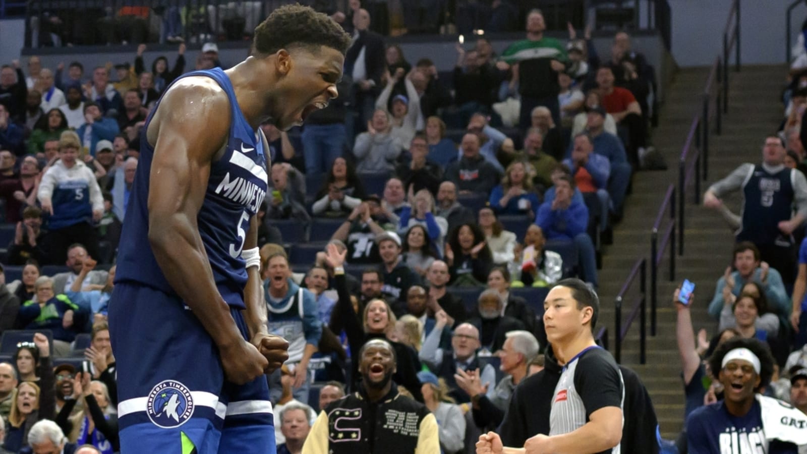 Anthony Edwards aims for encore as Wolves host Rockets