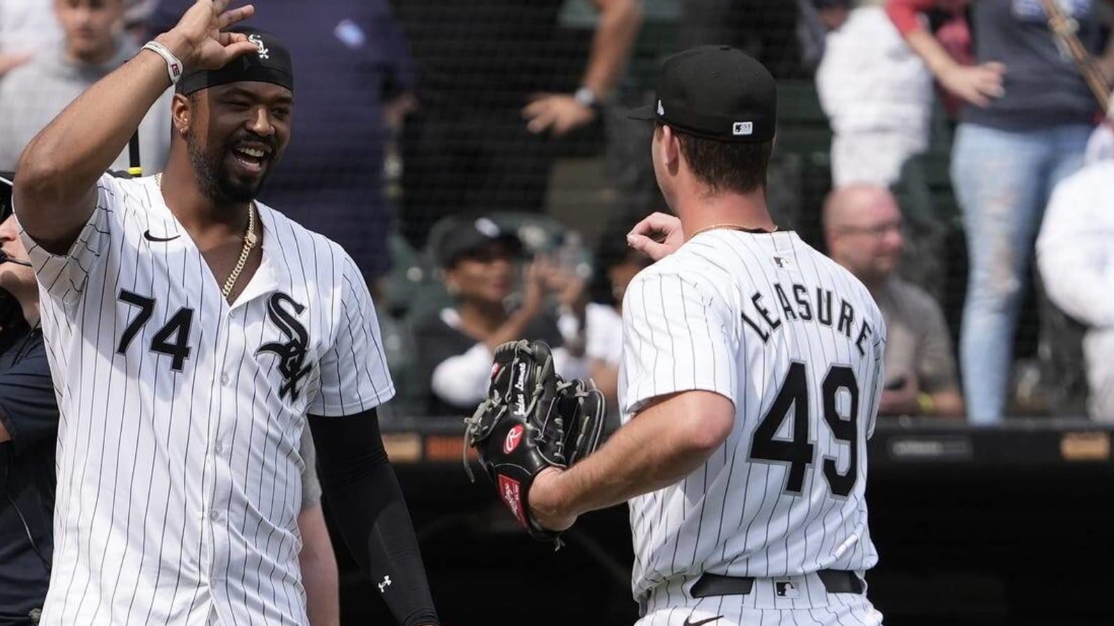 Suddenly hot White Sox look for revenge vs. Twins