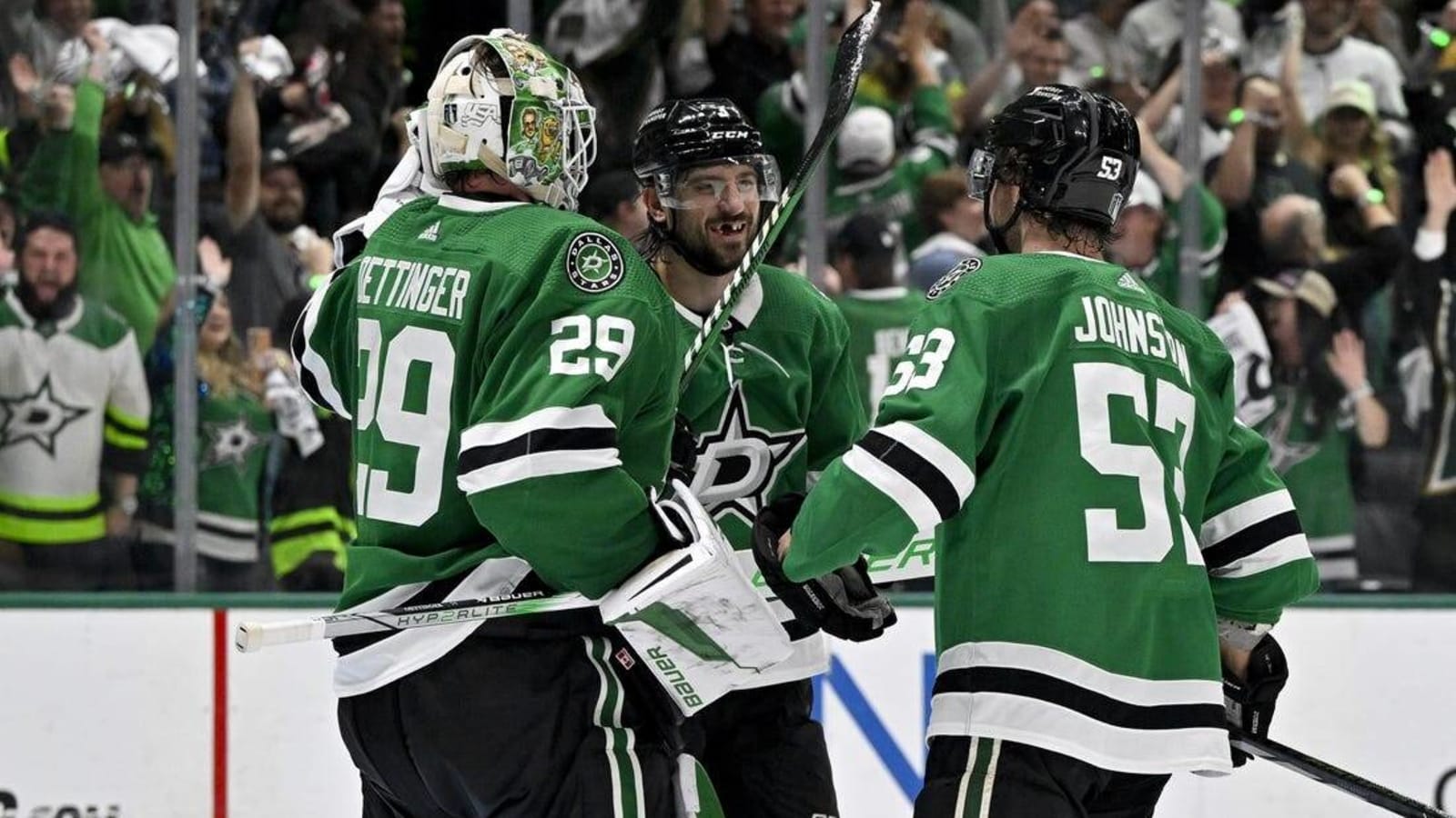 Stars face quick turnaround, take on Avs in Game 1