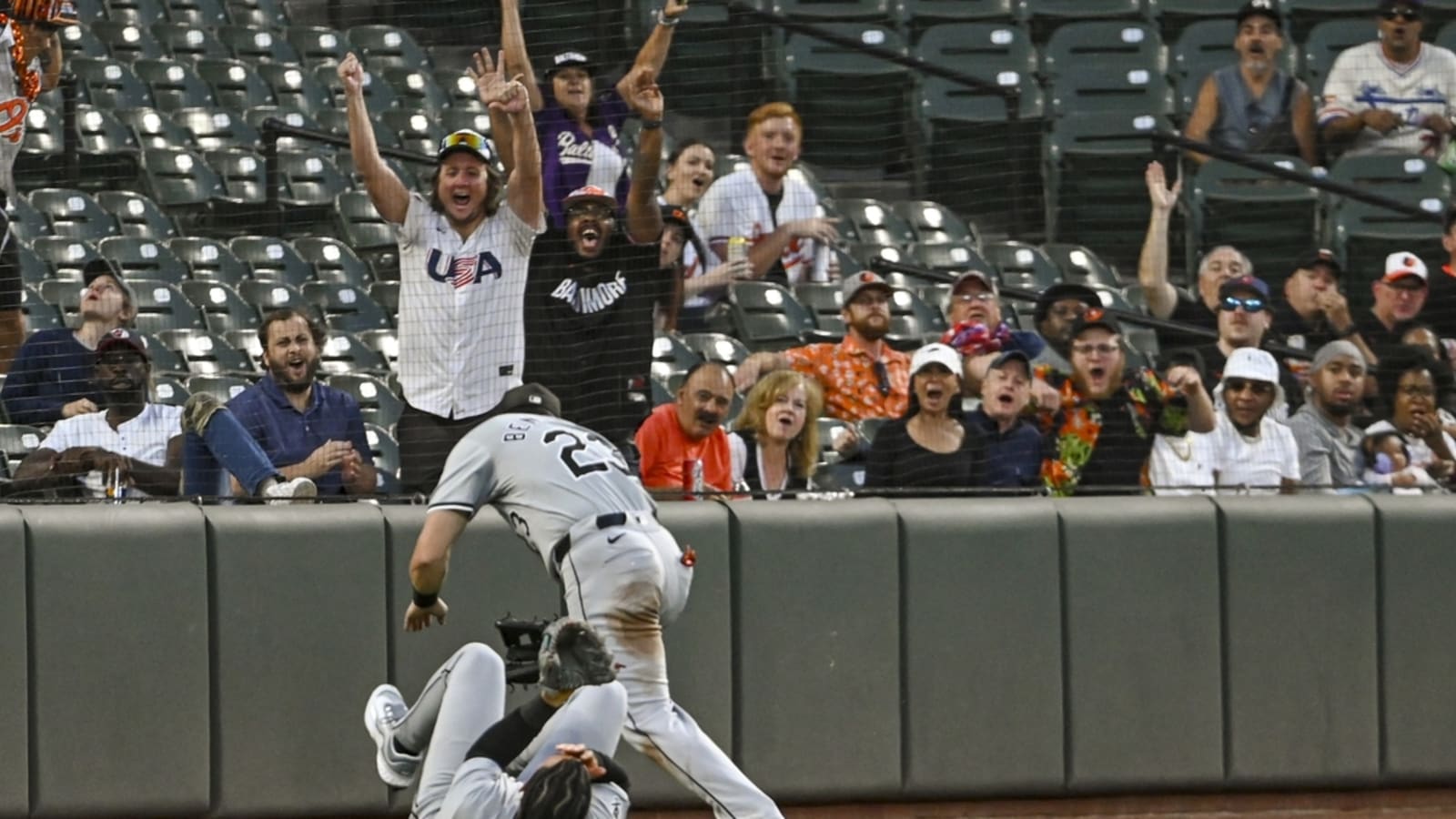 Cade Povich, O&#39;s dominate White Sox