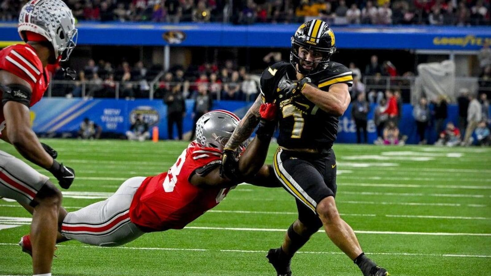 Missouri All-American RB Cody Schrader enters NFL draft