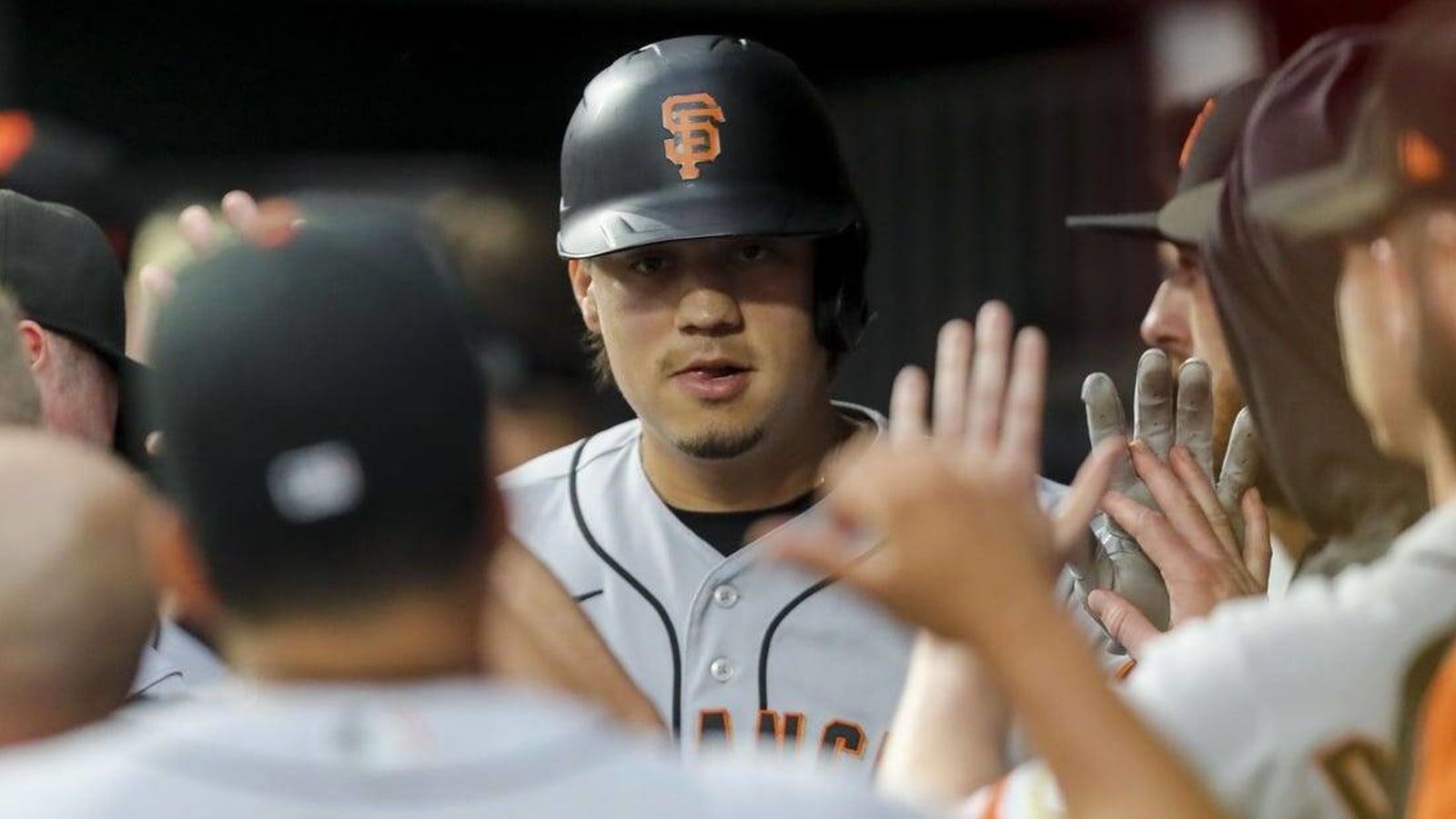 Wilmer Flores hit 2 more HRs as Giants outlast Reds 11-10