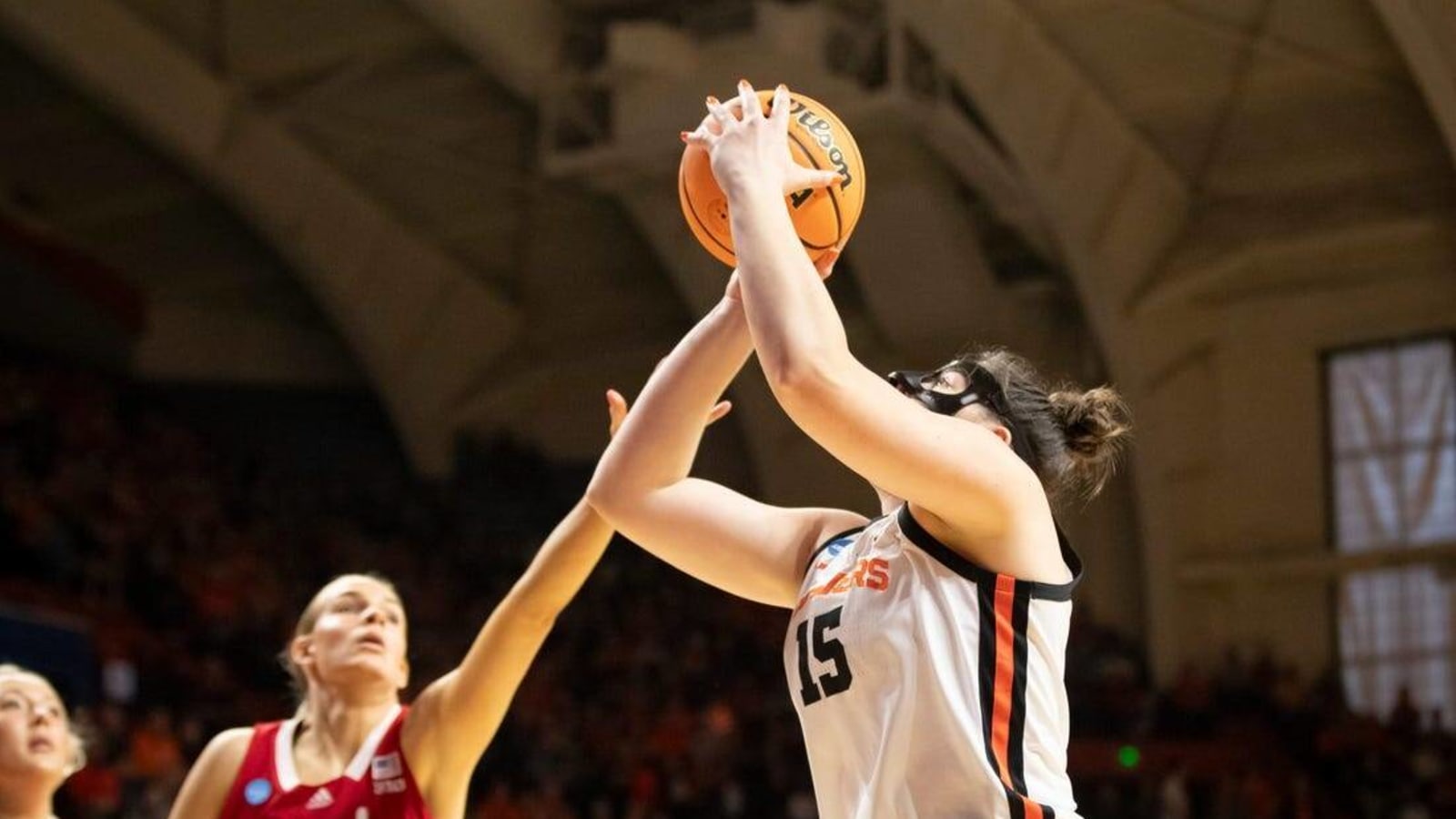 No. 3 Oregon State returns to Sweet 16 by beating Nebraska