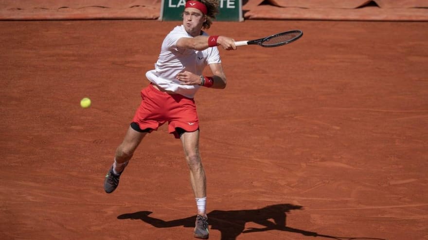 Carlos Alcaraz, Andrey Rublev win openers at French Open