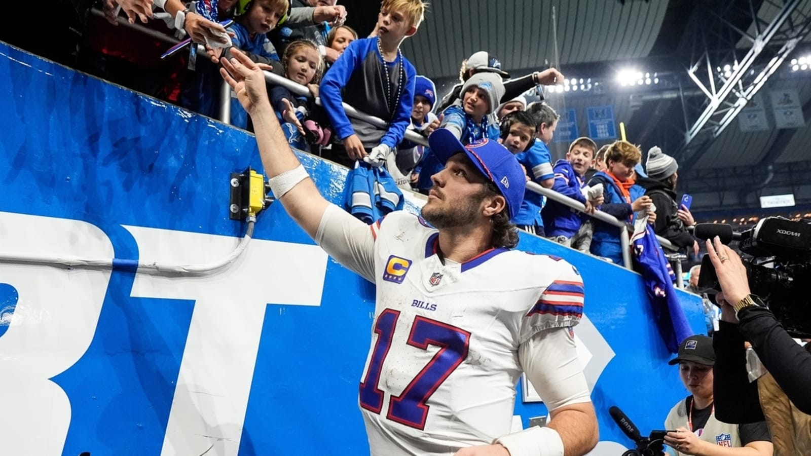 NFL roundup: Lions’ 11-game winning streak ends at hands of Bills
