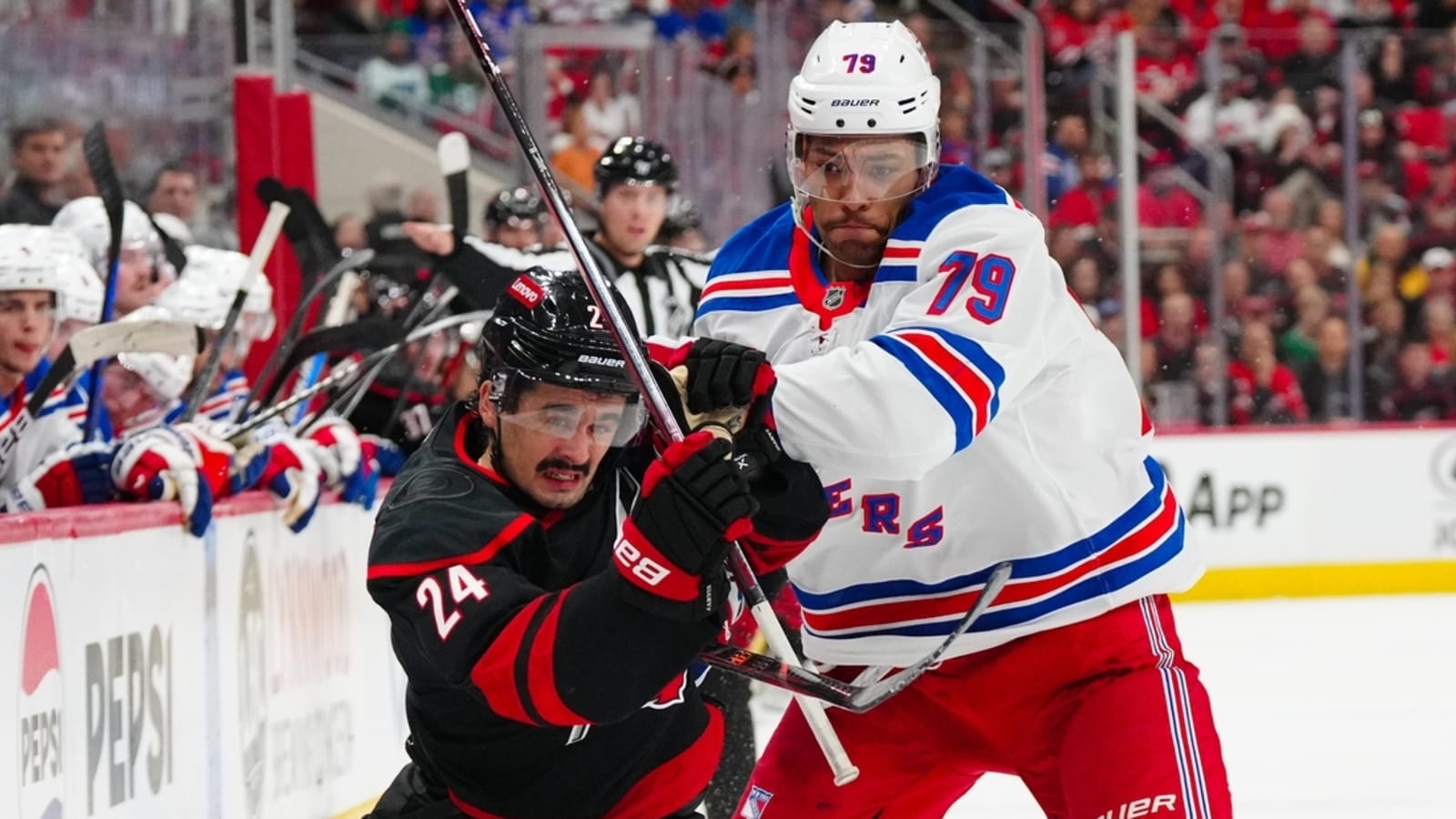 Hurricanes stay hot at home, extend Rangers&#39; skid