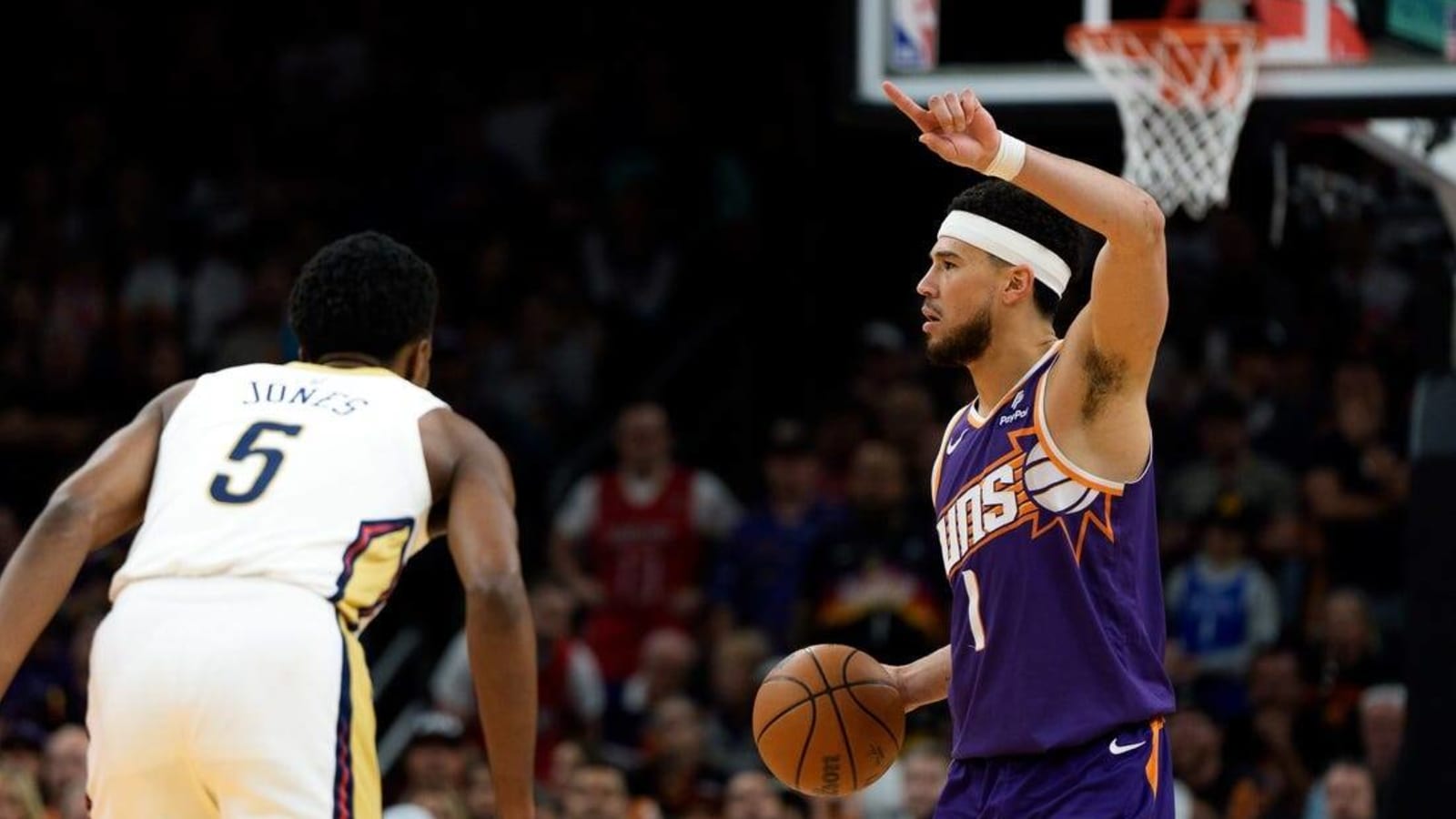 Trying to avoid falling into play-in, Suns clash with Clippers