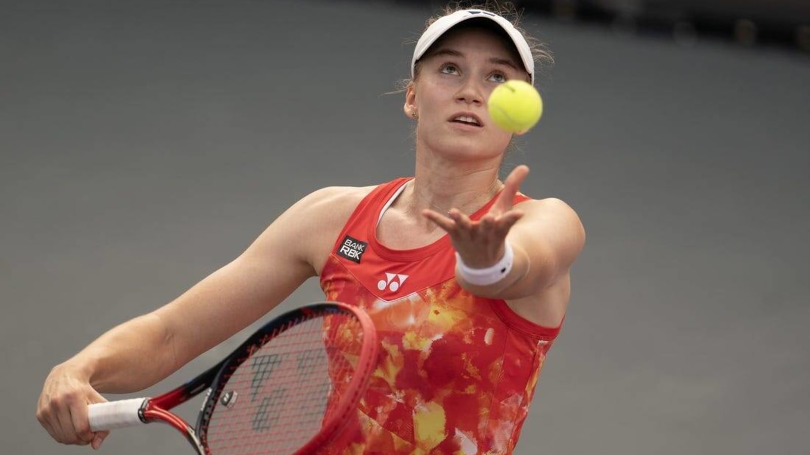 WTA roundup: Elena Rybakina rallies in Abu Dhabi