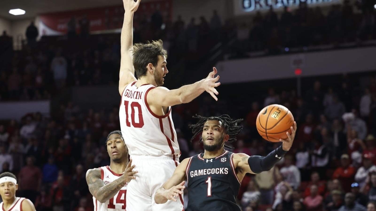 Oklahoma routs South Carolina for first SEC victory