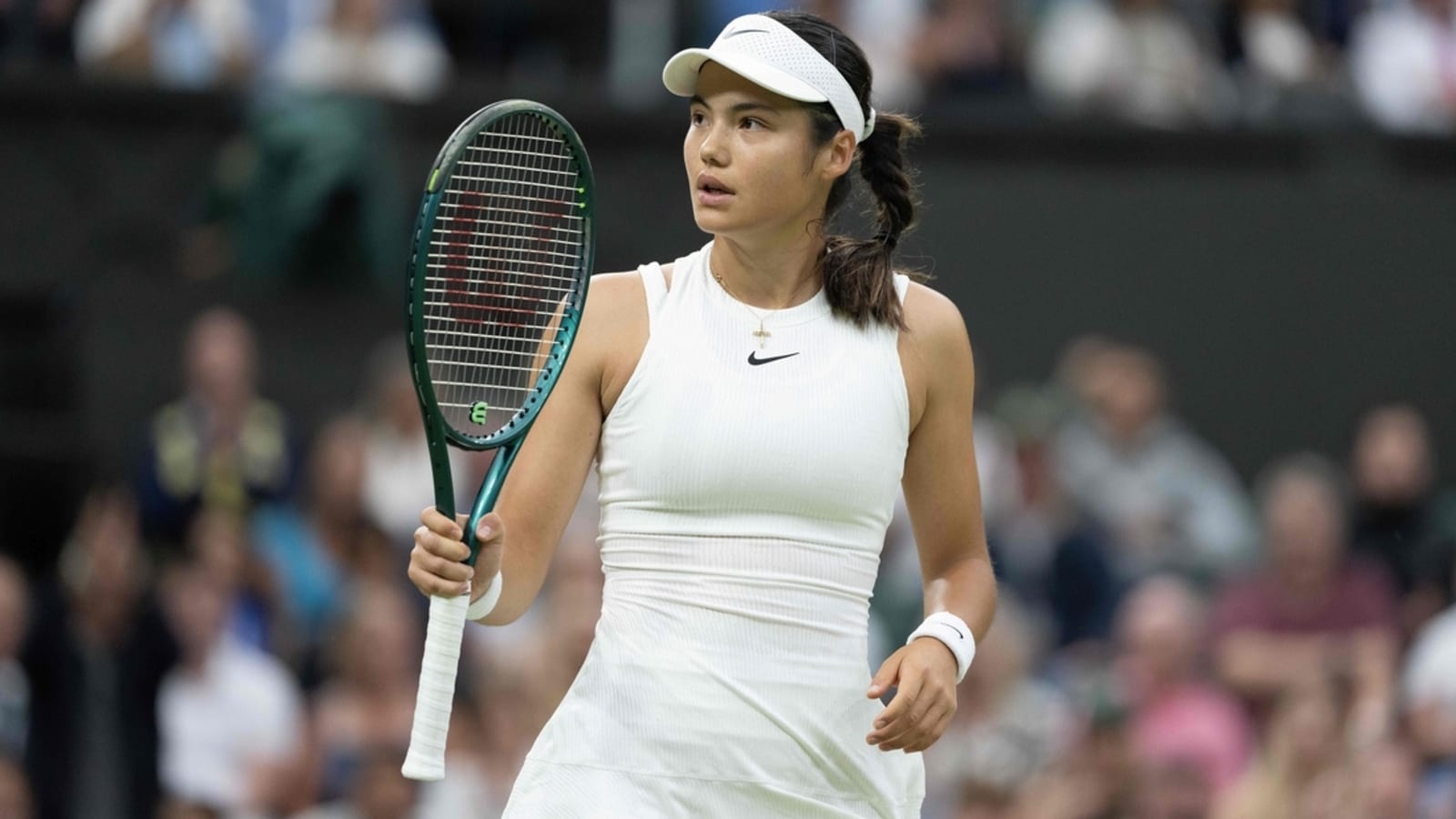 WTA ejects Dubai fan &#39;fixated&#39; on Emma Raducanu