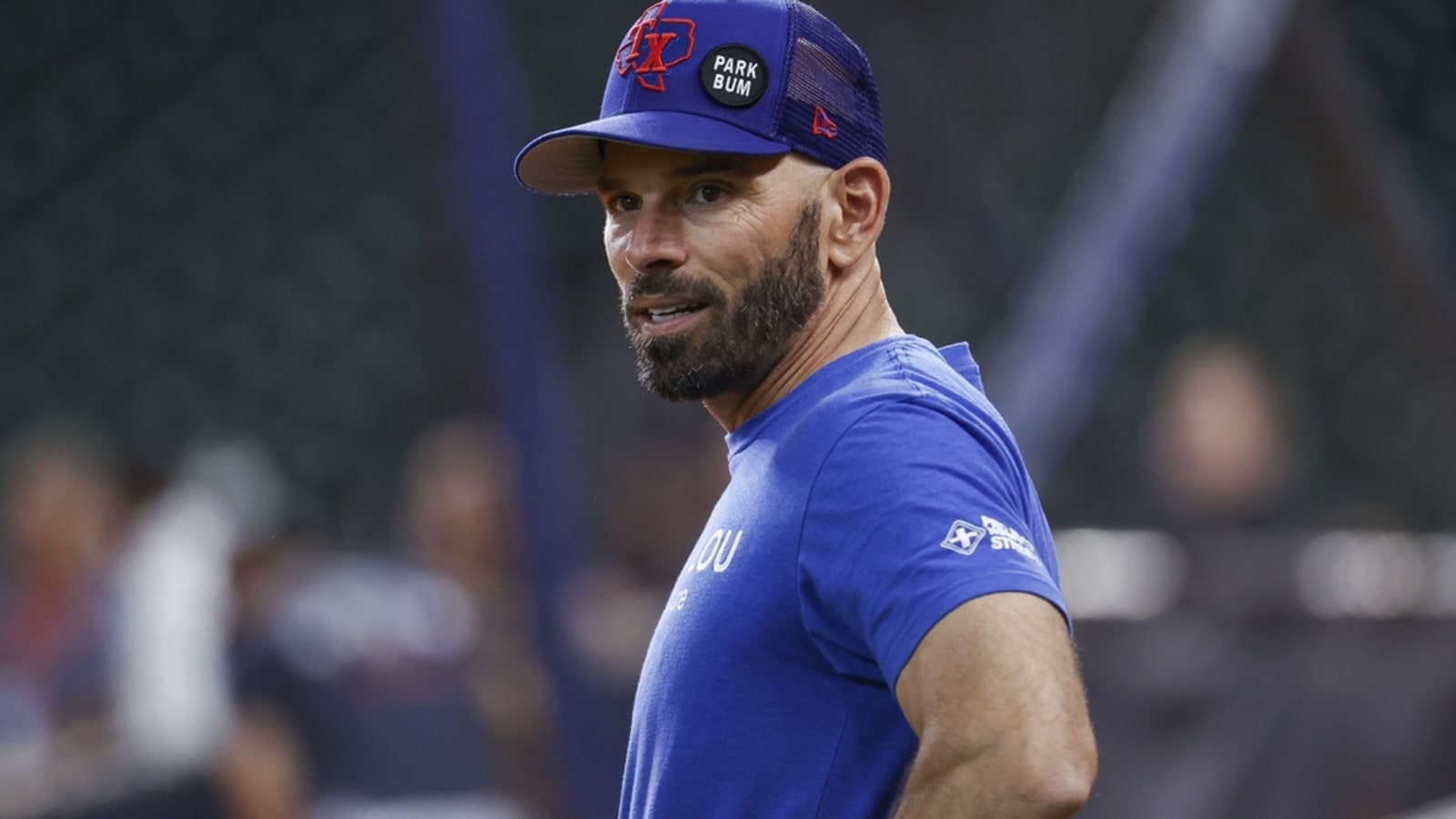 Dodgers name former Rangers manager Chris Woodward as 1B coach