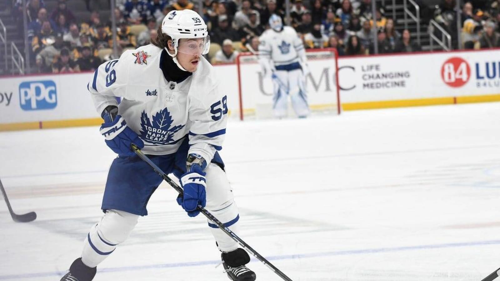 Neck guards now mandatory in international hockey