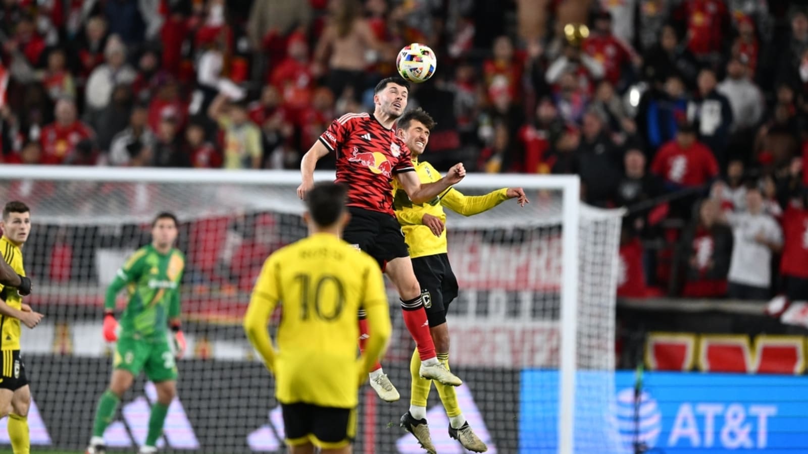 Red Bulls&#39; Lewis Morgan wins MLS comeback award