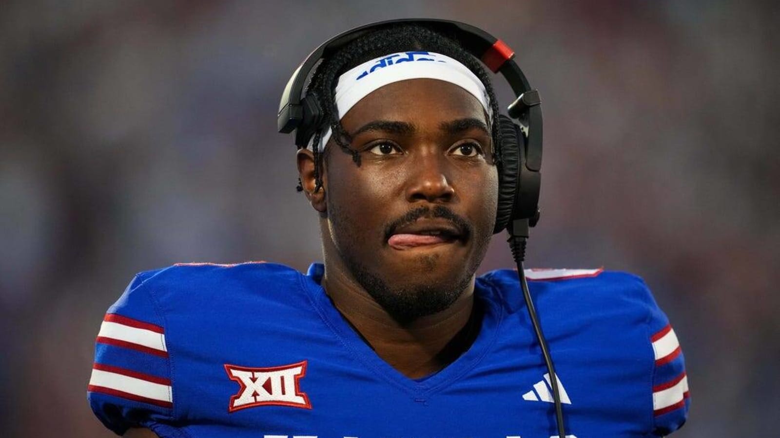 Report: Kansas QB Jalon Daniels (back) likely to play vs. Illinois