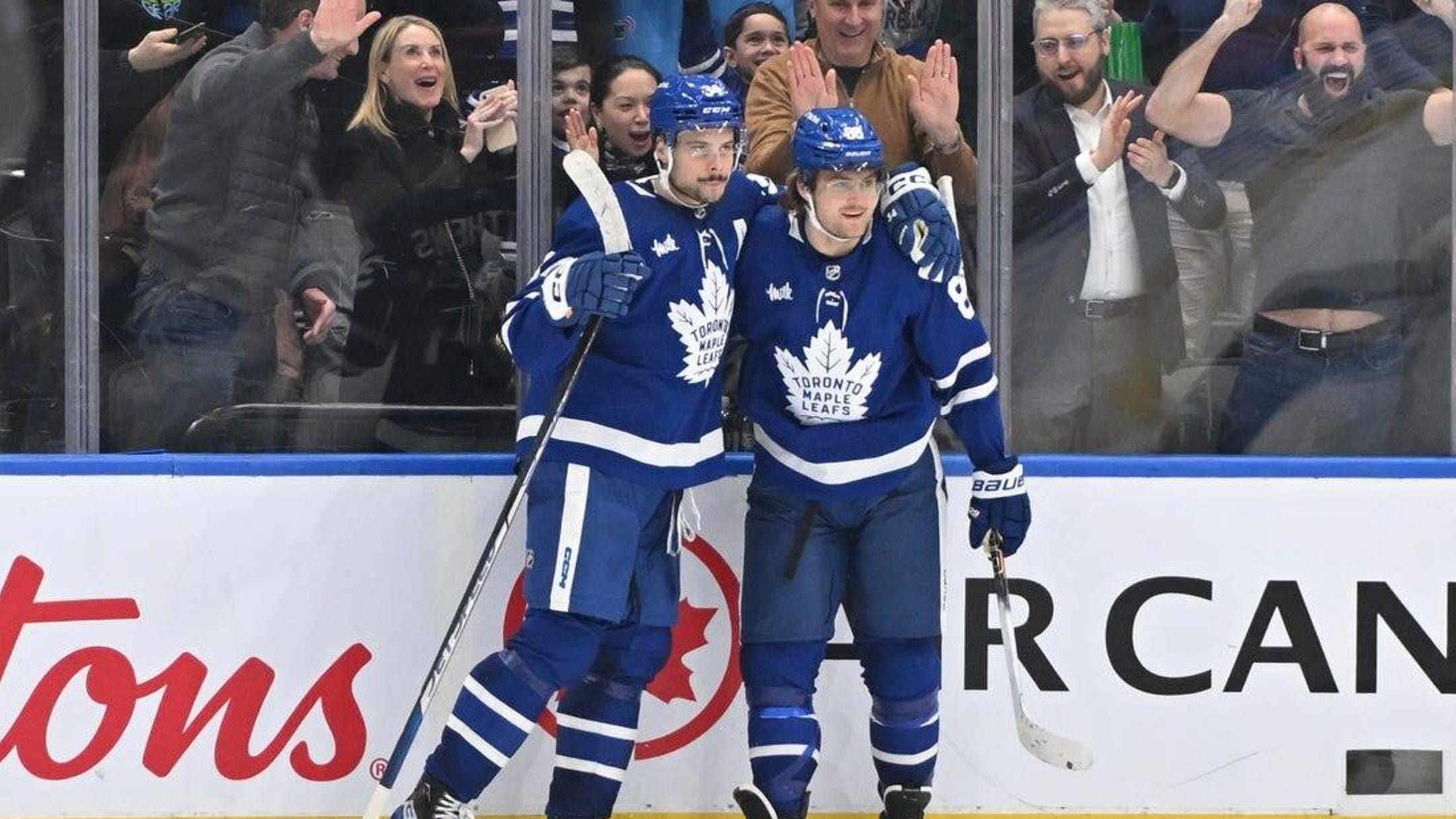 Nylander scores OT winner for Leafs in 2-1 win over Lightning