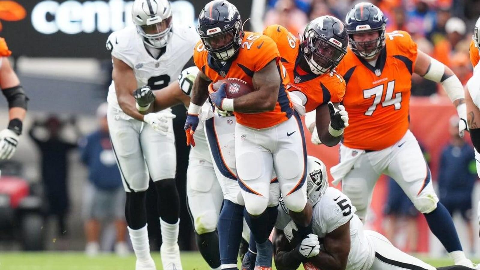 Missed extra point costly as Raiders edge Broncos