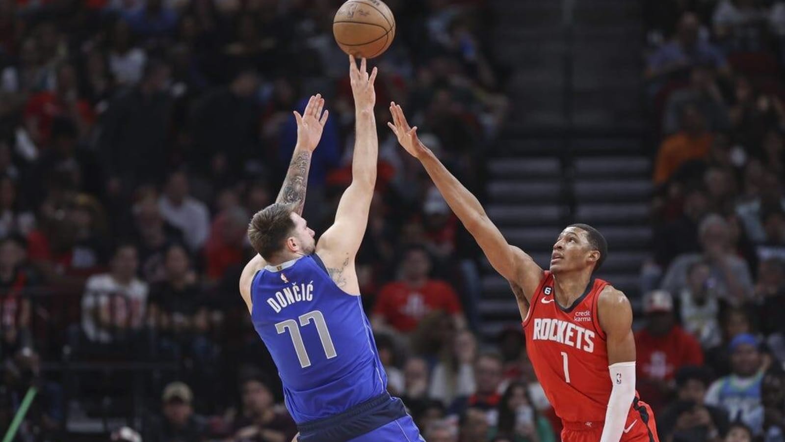 Luka Doncic, Mavs storm back to edge Rockets