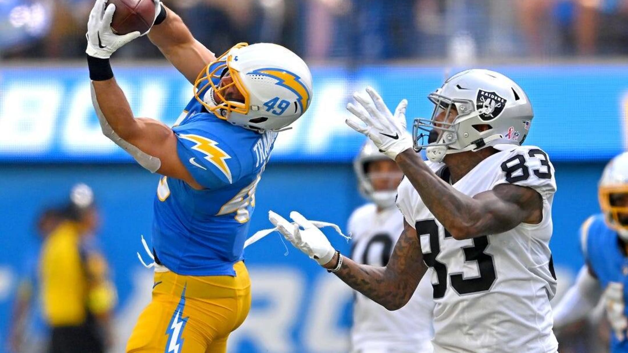 Herbert throws 3 TD passes, Chargers beat Raiders 24-19