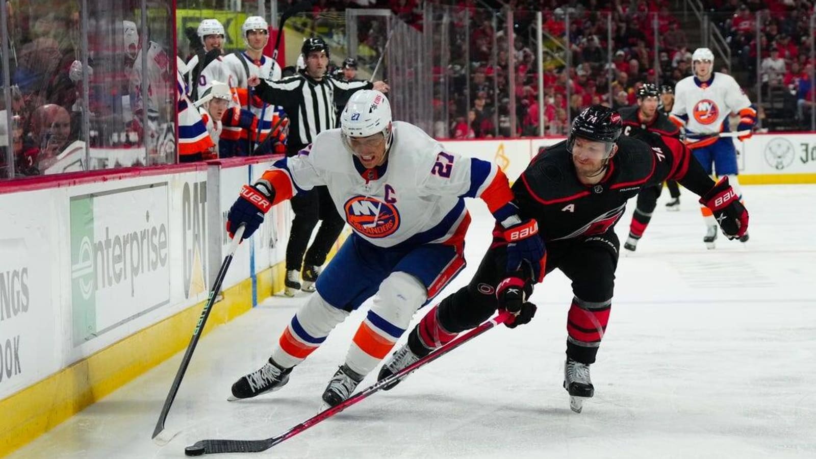 Hurricanes feel fortunate to be up 1-0 on Islanders going into Game 2